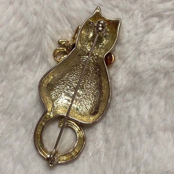 Premier Designs Jewelry Holiday Cat Brooch for Women - Picture 2 of 3